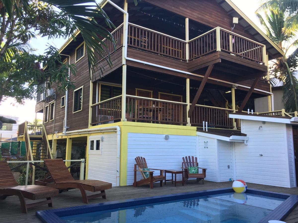 Driftwood Gardens Guesthouse Placencia Extérieur photo